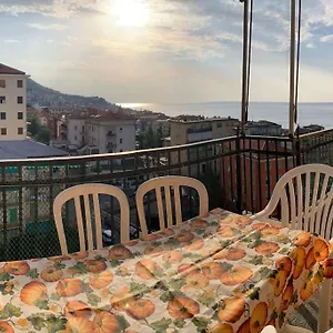 Vista Mare Con Ogni Comfort Appartamento
